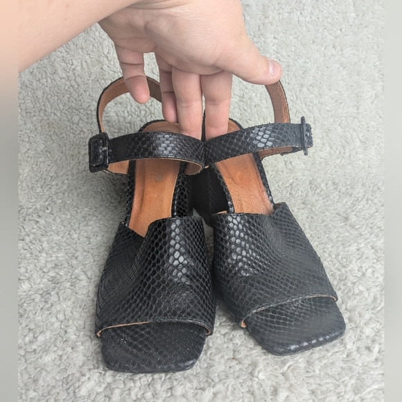 L'INTERVALLE Heel Sandals Women Size 40 = 9-9.5 US Black Color Snake Pattern - Picture 2 of 10